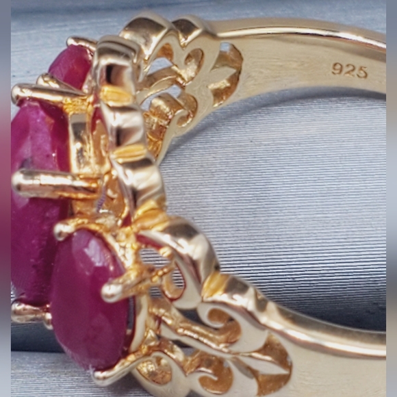 18k Yellow Gold 925 Sterling Silver Ring Genuine Oval Ruby Ring Three Stone Ring - Picture 4 of 9